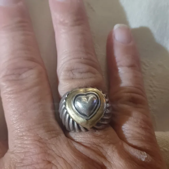 David Yurman Two Tone Cable Heart Ring, SS & 18k - Picture 12 of 12